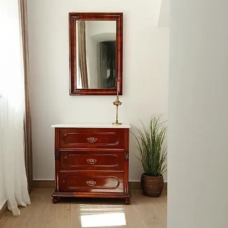 Bajcevi Dvori Vela Luka